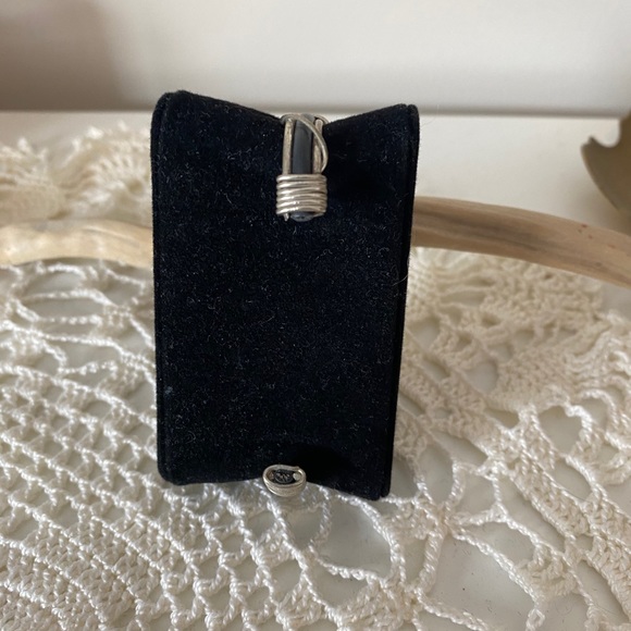 Silver and black bracelet - Picture 3 of 5